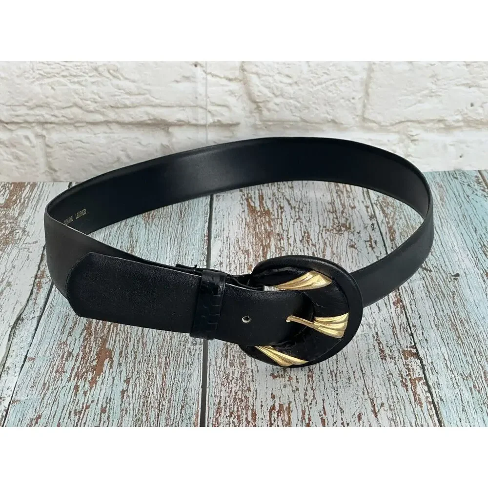 Women's Vintage 1980 Black and Gold Tone‎ Accent Buckle Belt L